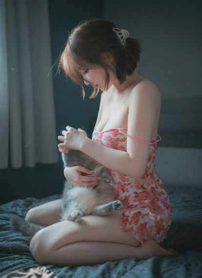 鱼钩钓黄鳝视频_720免费高清观看